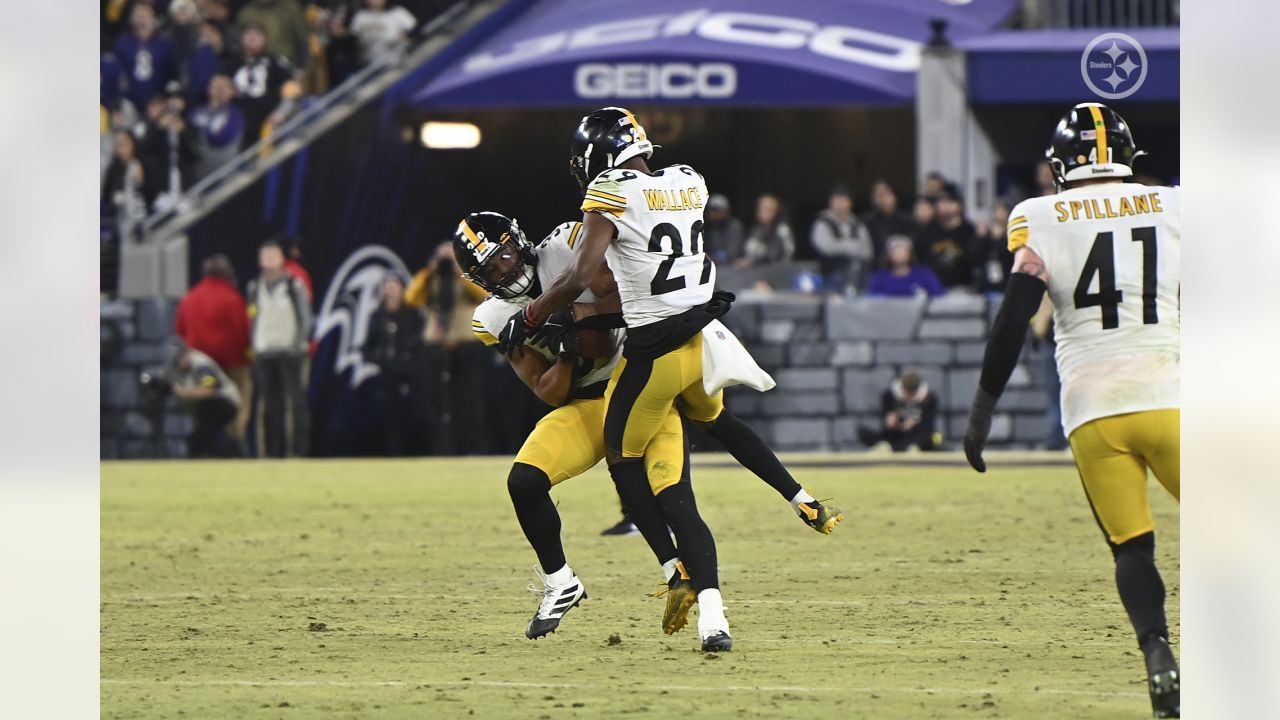 The Ravens lost their Sunday home game to the Steelers 16-13 - CBS Baltimore