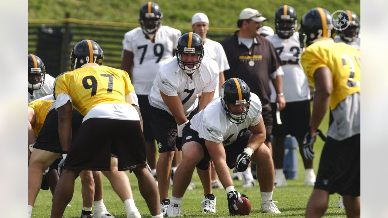 James Harrison rocking a Ben Roethlisberger jersey at Steelers' camp