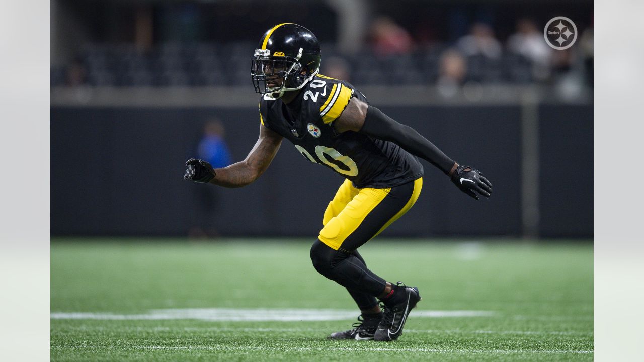 Pittsburgh Steelers offensive tackle Dylan Cook (60) protects the