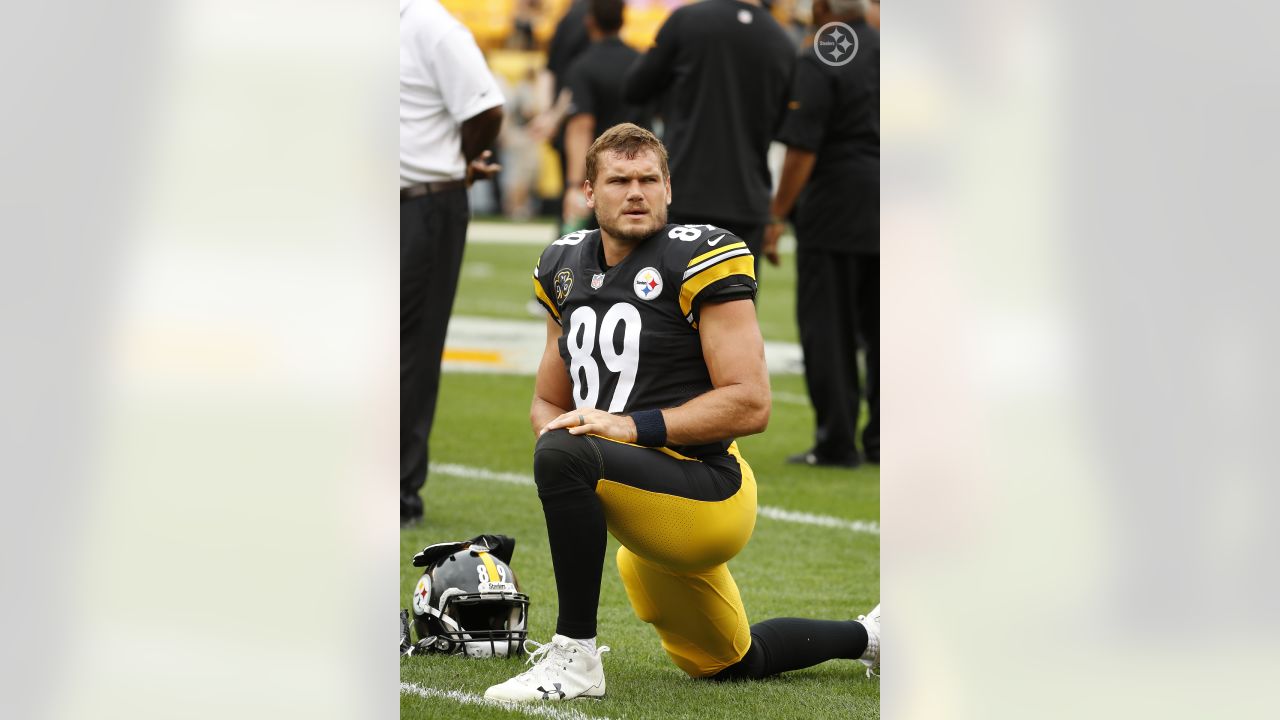 B/R Gridiron on X: Steelers TE Vance McDonald announces his