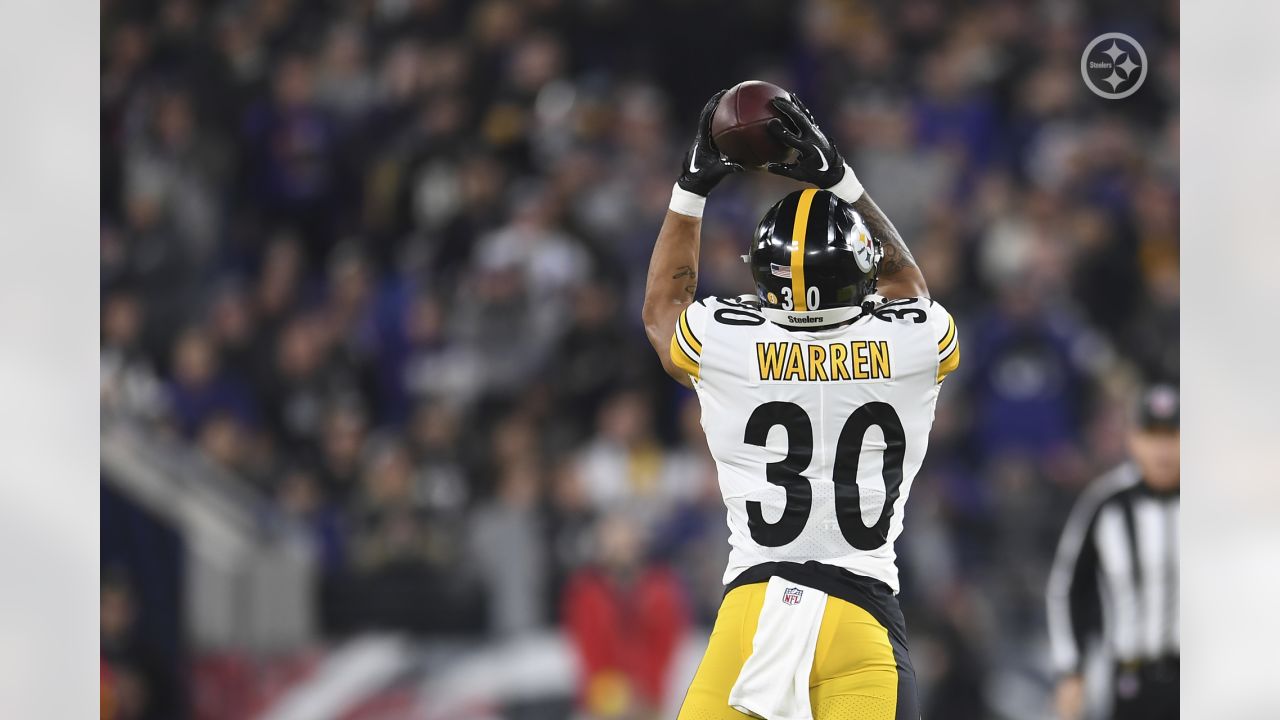 Steelers display big-play ability as Pickett, Warren shine in 27-15  preseason victory over Bills - ABC News