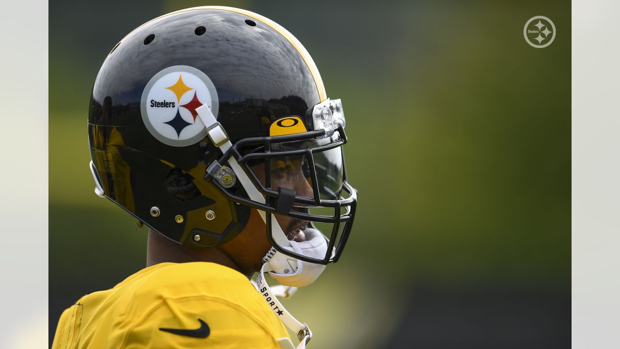 Pittsburgh Steelers Players React to New Guardian Helmets - Sports  Illustrated Pittsburgh Steelers News, Analysis and More