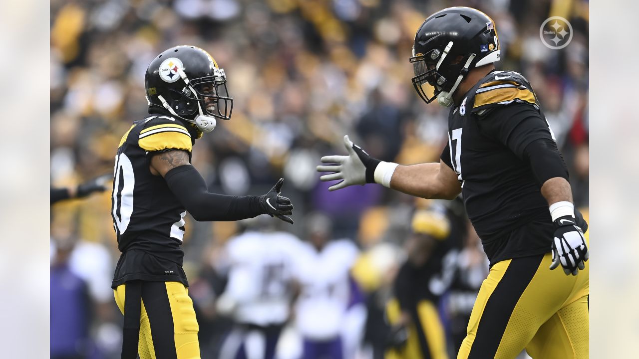 Without Jackson, Ravens rush by sloppy Steelers 16-14