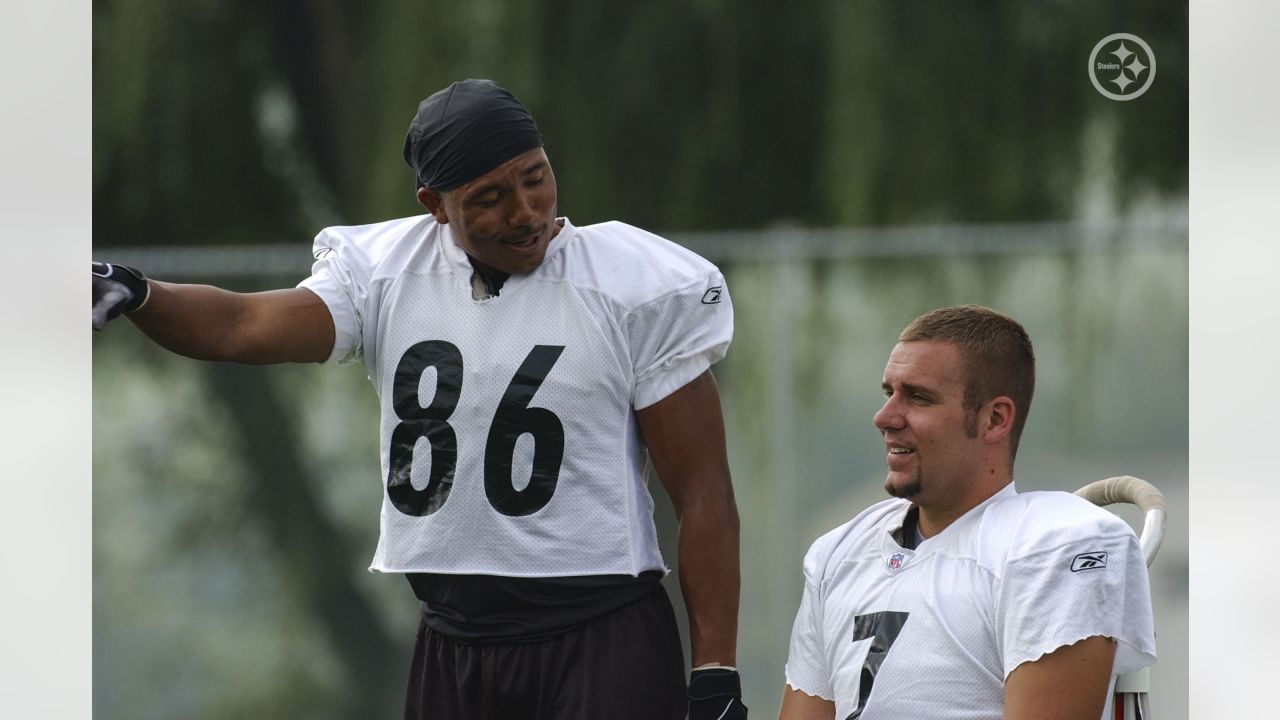 Terrell Suggs wears T-shirt showing Mike Tomlin's sideline block