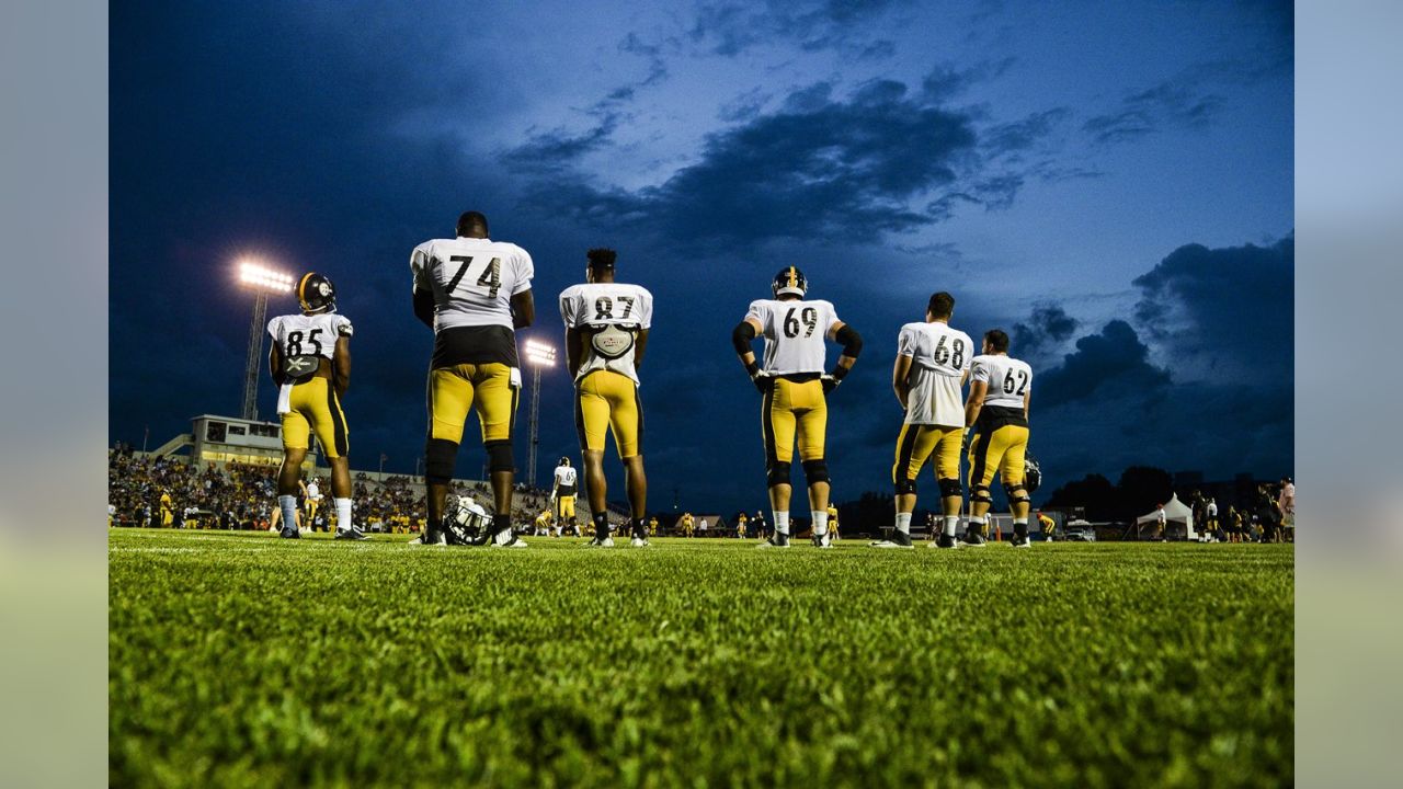 Steelers embrace annual 'Friday Night Lights' in Latrobe