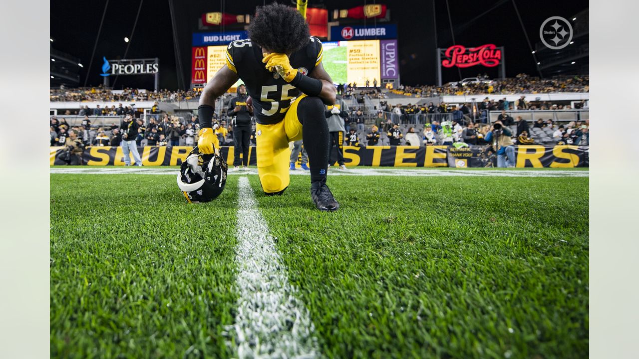 Pittsburgh, PA, USA. 17th Oct, 2021. DK Metcalf #14 during the Pittsburgh  Steelers vs Seattle Seahawks game at Heinz Field in Pittsburgh, PA. Jason  Pohuski/CSM/Alamy Live News Stock Photo - Alamy