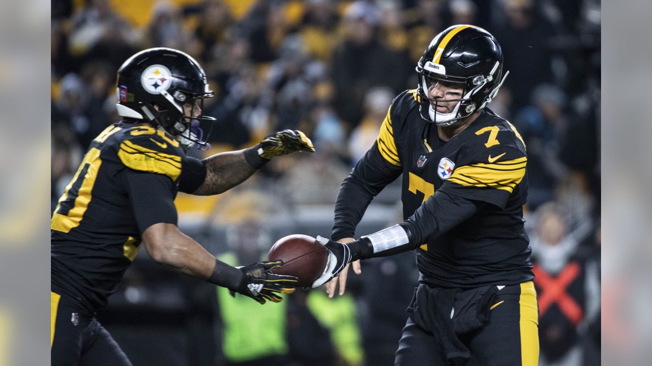 Carolina Panthers fall to Pittsburgh Steelers, 52-21