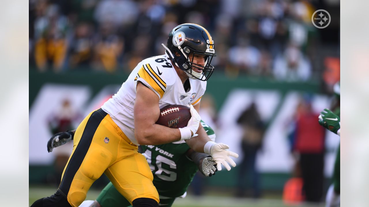 Steelers acquire 49ers TE Vance McDonald in latest attempt to