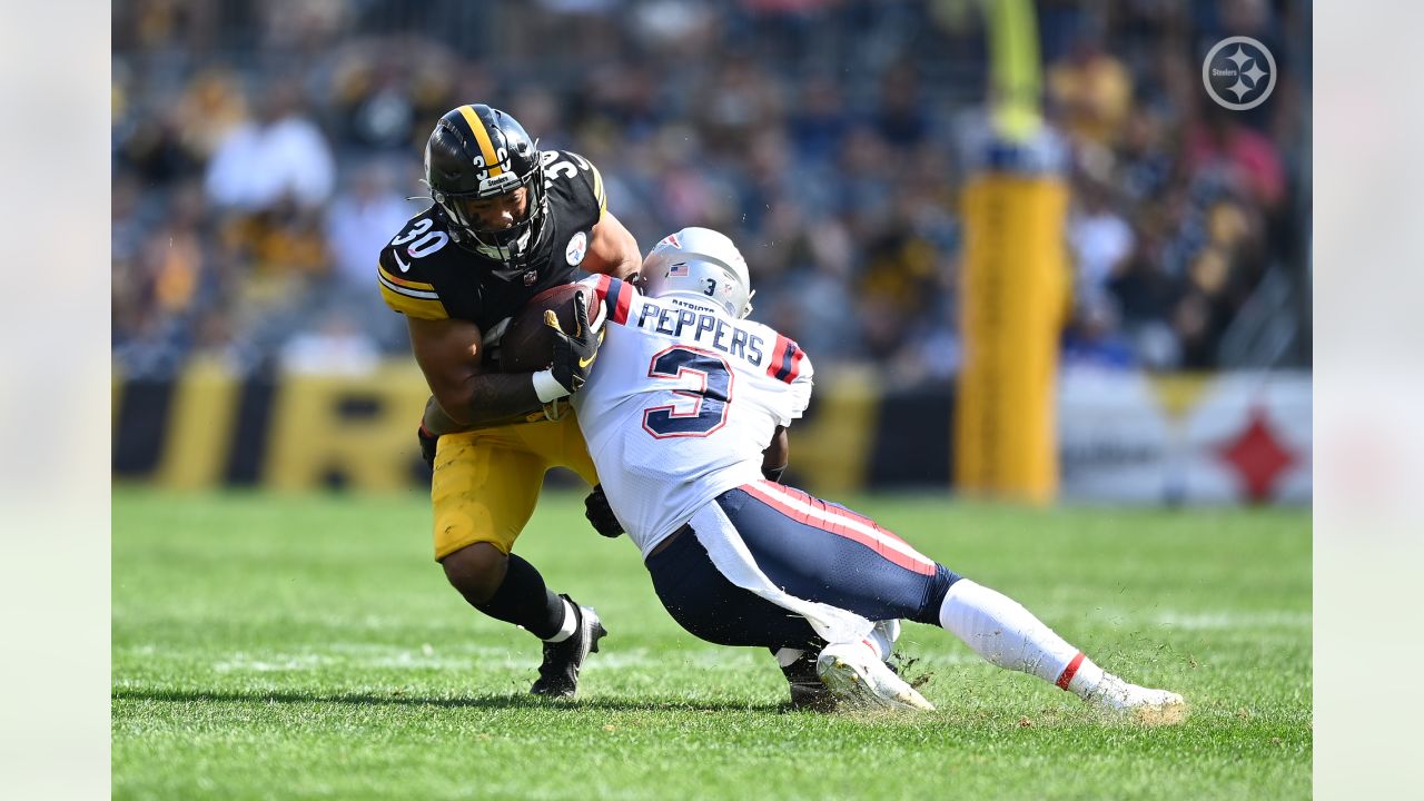 Steelers fall to Patriots, 17-14