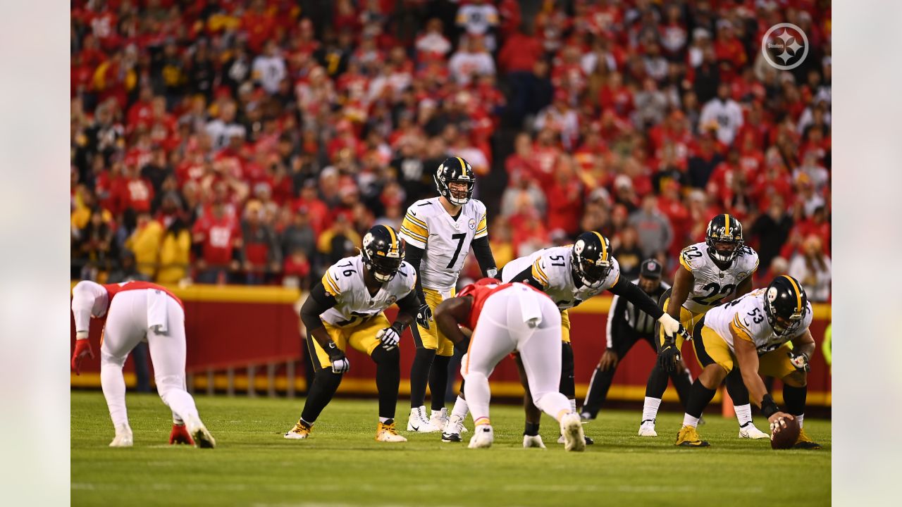 Pittsburgh Steelers vs Kansas City Chiefs - December 26, 2021