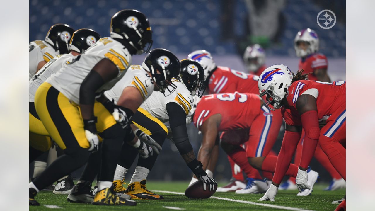 GAME PHOTOS: Week 14 at Buffalo Bills