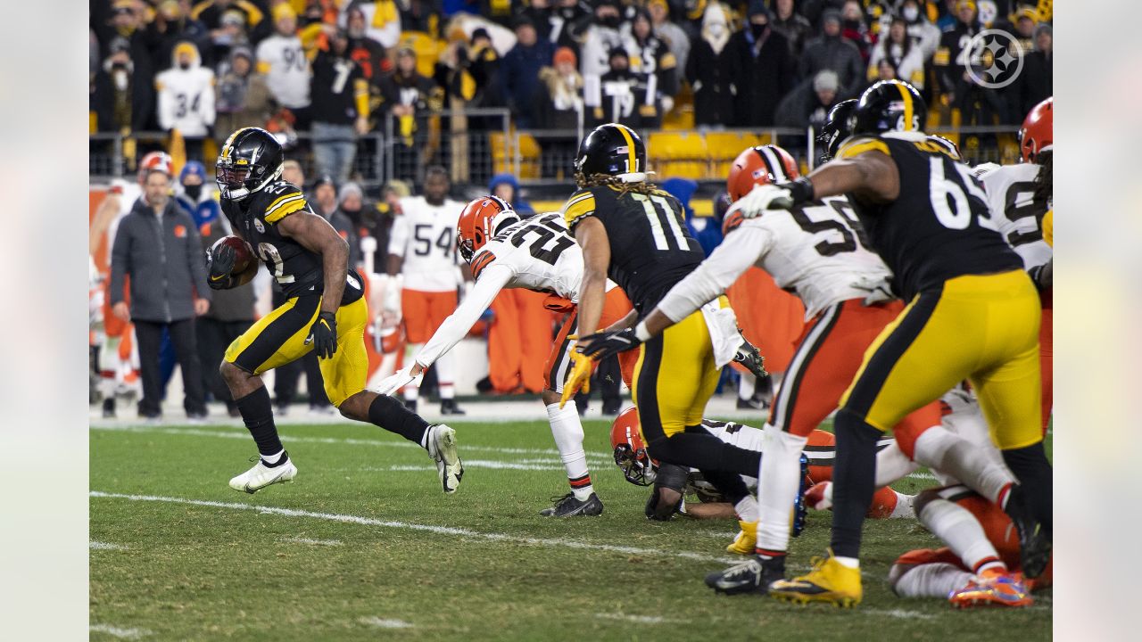 Photos: Steelers beat Browns 26-22