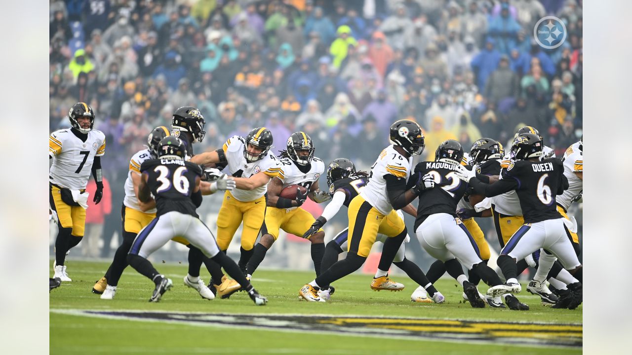 In Dramatic Fashion, Steelers Beat Ravens 16-13 And Stay In Playoff Hunt -  Steelers Depot