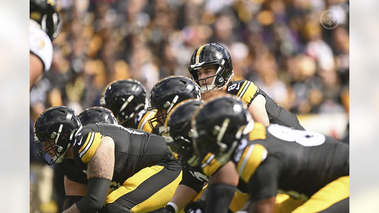 Kenny Pickett now has a place in the Steelers vs. Ravens rivalry - Behind  the Steel Curtain