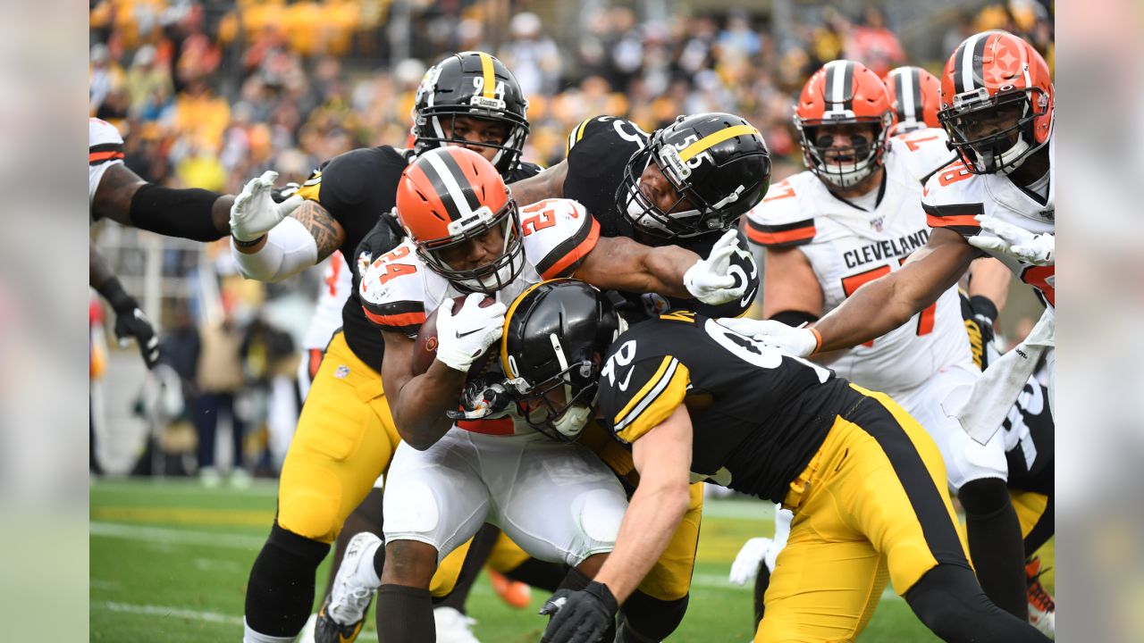 Browns-Steelers Final Score: Pittsburgh capitalizes with 15-10 win on  Cleveland's fumble, drops - Dawgs By Nature