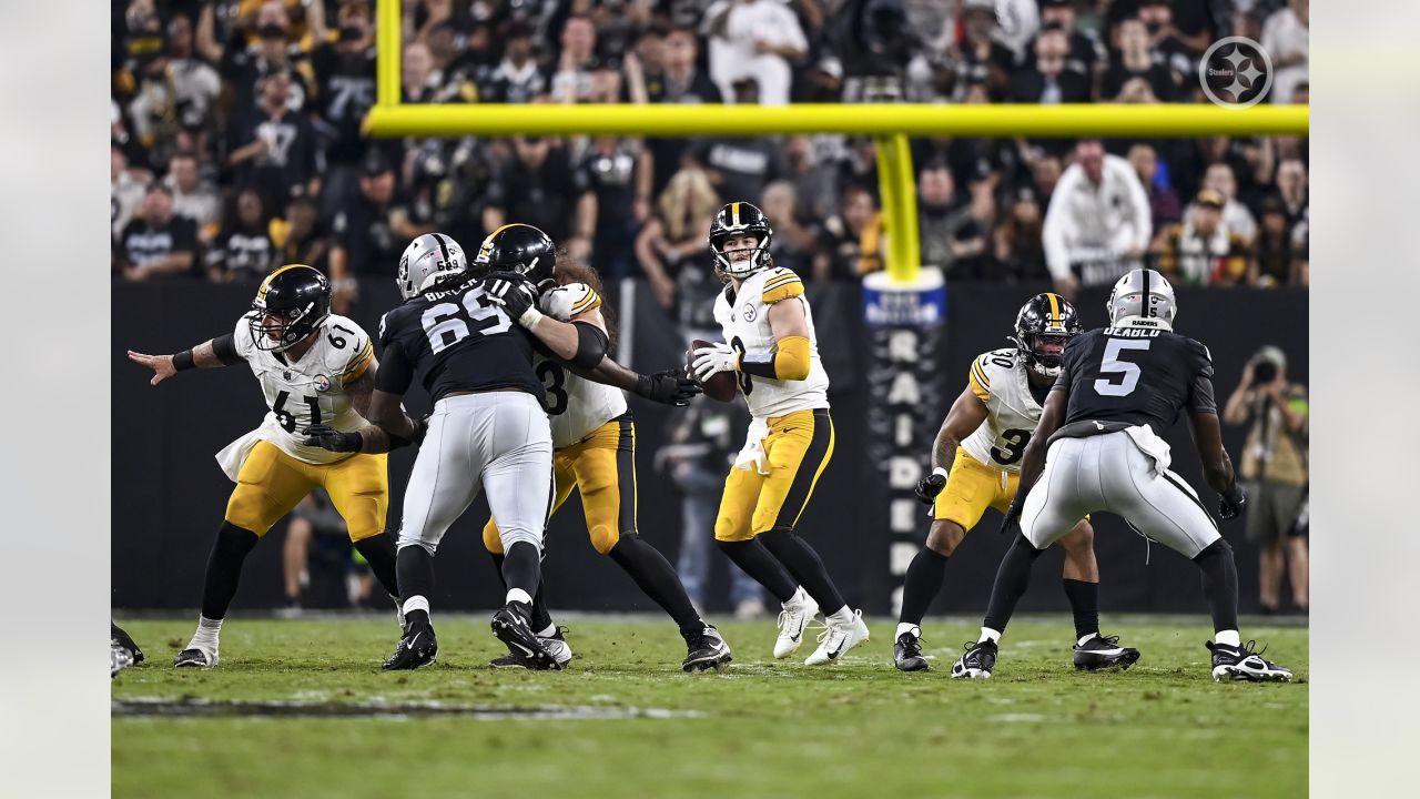 Steelers fans took over Vegas : steelers