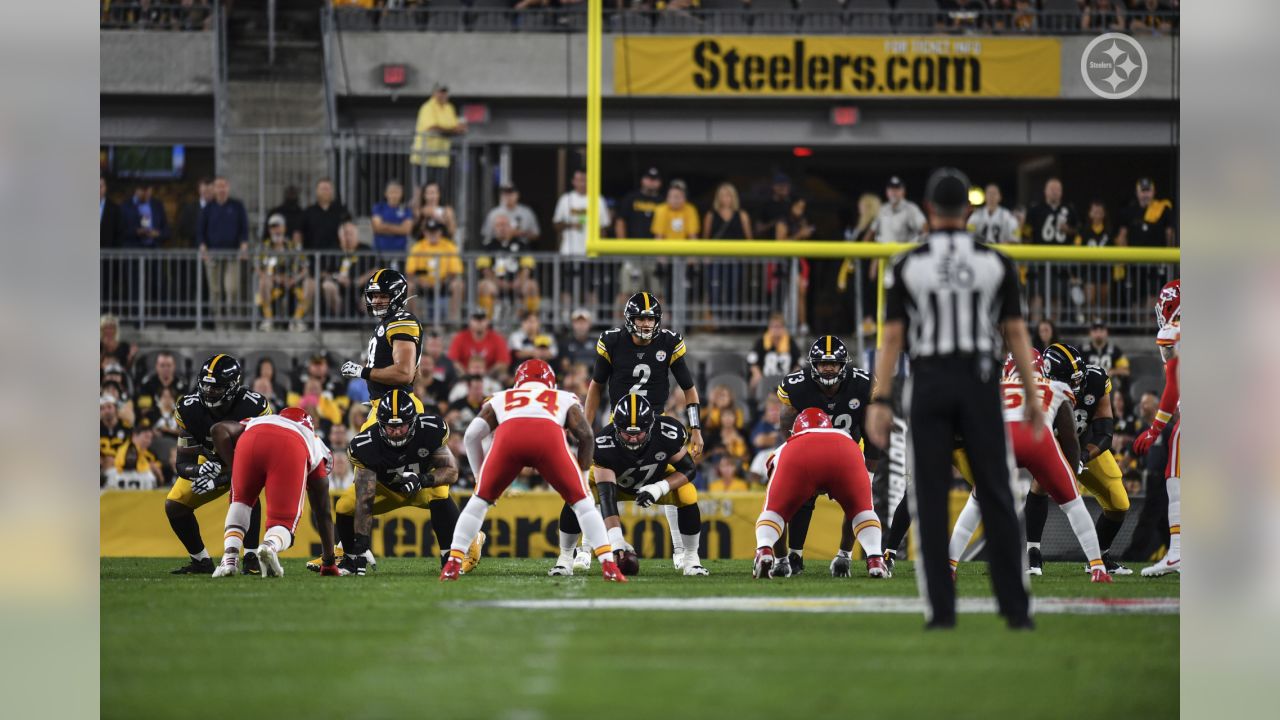 Pittsburgh, PA, USA. 16th Sep, 2018. Steelers #98 Vince Williams during the  Pittsburgh Steelers vs Kansas City Chiefs game at Heinz Field in  Pittsburgh, PA. Jason Pohuski/CSM/Alamy Live News Stock Photo 