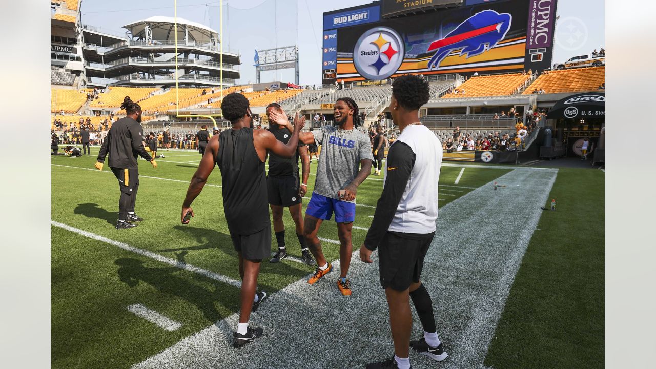 Pittsburgh Steelers head coach Mike Tomlin looks at the scoreboard during  an NFL preseason football game against the Buffalo Bills in Pittsburgh,  Sunday, Aug. 20, 2023. (AP Photo/Gene J. Puskar Stock Photo 