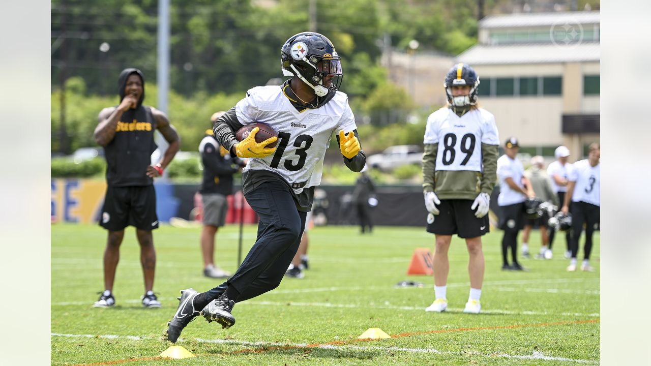 New Orleans Saints cornerback Arthur Maulet (37) participates in drills  during minicamp workouts on June 13, 2017, at Ne…