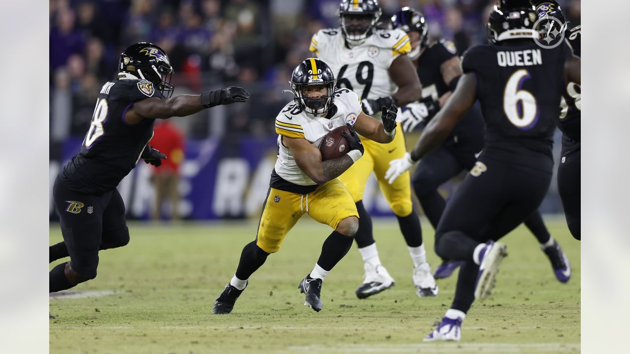 Pickett's Game-Winner Ends Ravens' 15-Quarter Home Streak Without Allowing  TD, Longest In NFL Since 2005 - Steelers Depot