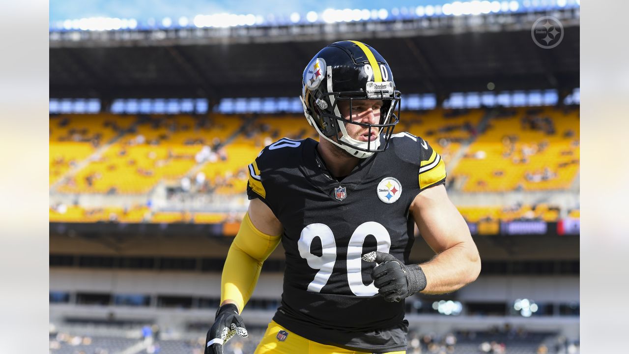 Pittsburgh Steelers linebacker TJ Watt (90) at warmups period