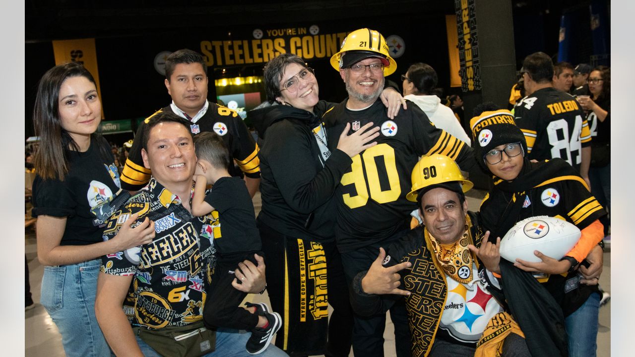 PHOTOS: Siempre Steelers Watch Party México 2023