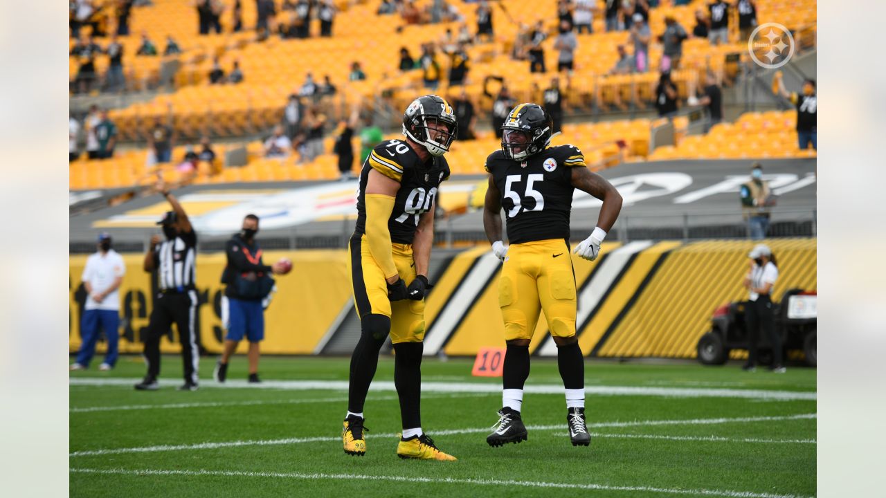 In Heinz Field return, Bud Dupree rallies Titans while standing on