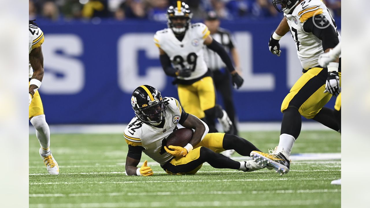 NFL scores: Pittsburgh Steelers hold off Indianapolis Colts fightback to  claim fourth win