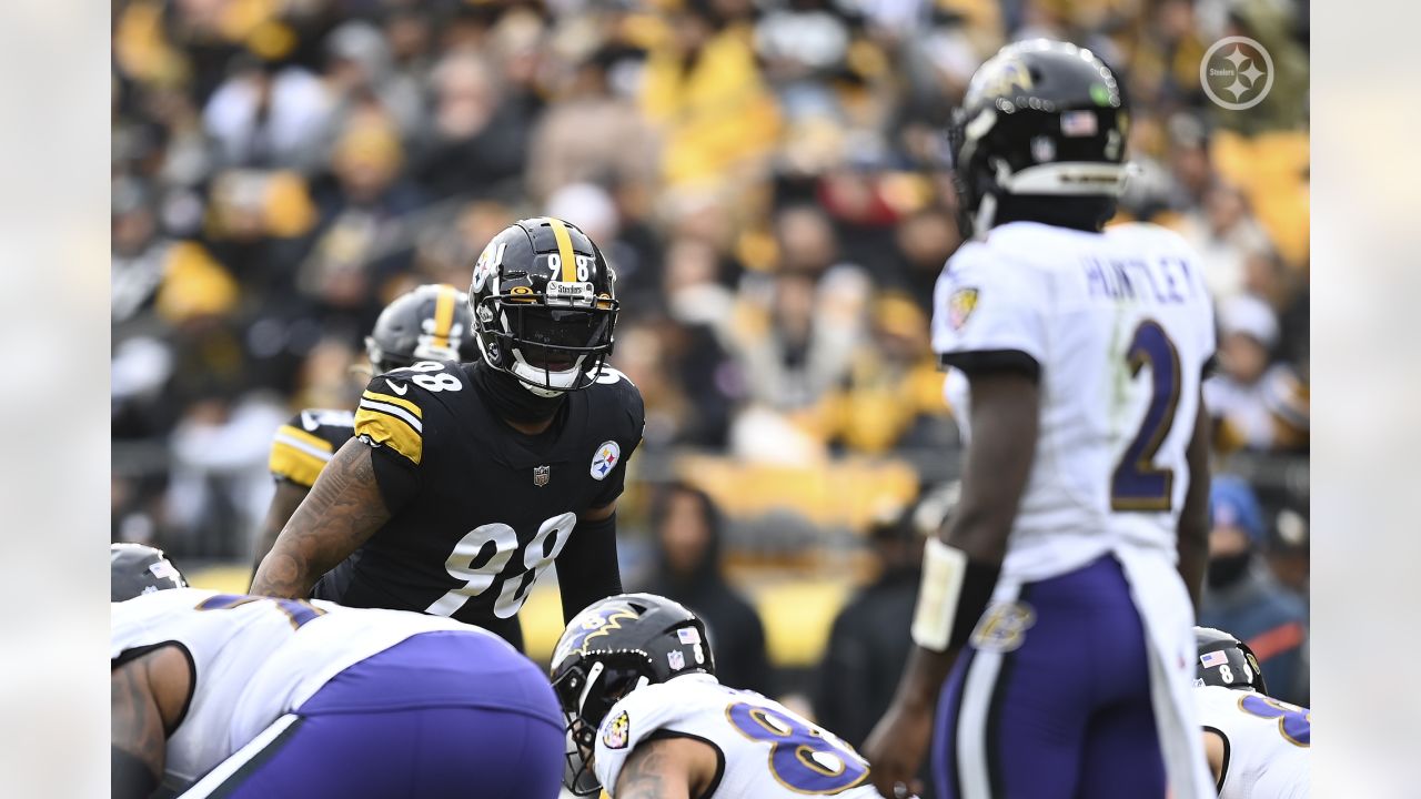 Steelers fall to Ravens, 16-14