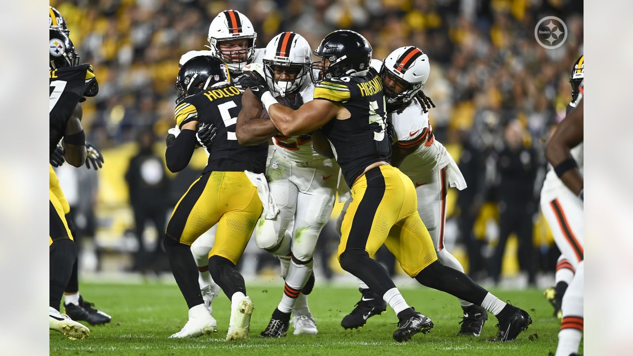 Pittsburgh Steelers linebacker Alex Highsmith (56) walks off the field  after an NFL football game against