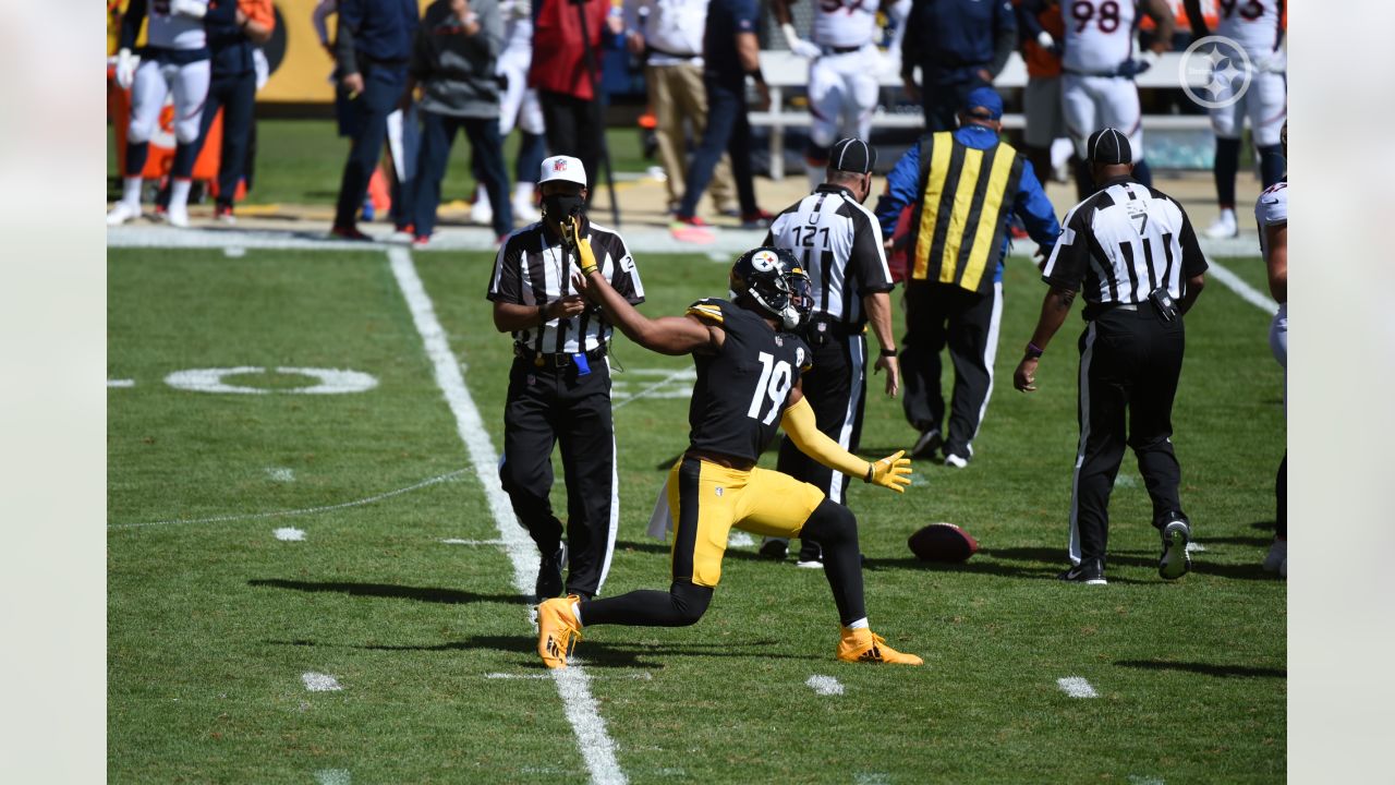 Steelers knock out Lock, hold off Driskel, Broncos 26-21