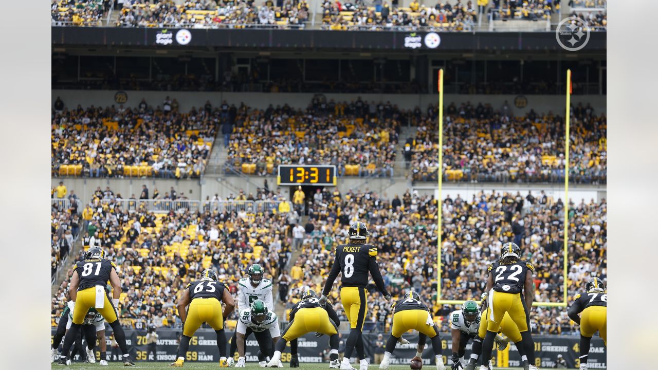 KENNY PICKETT STEELERS IST NFL TD RUN VS JETS IST GAME 8X10 10/2/22