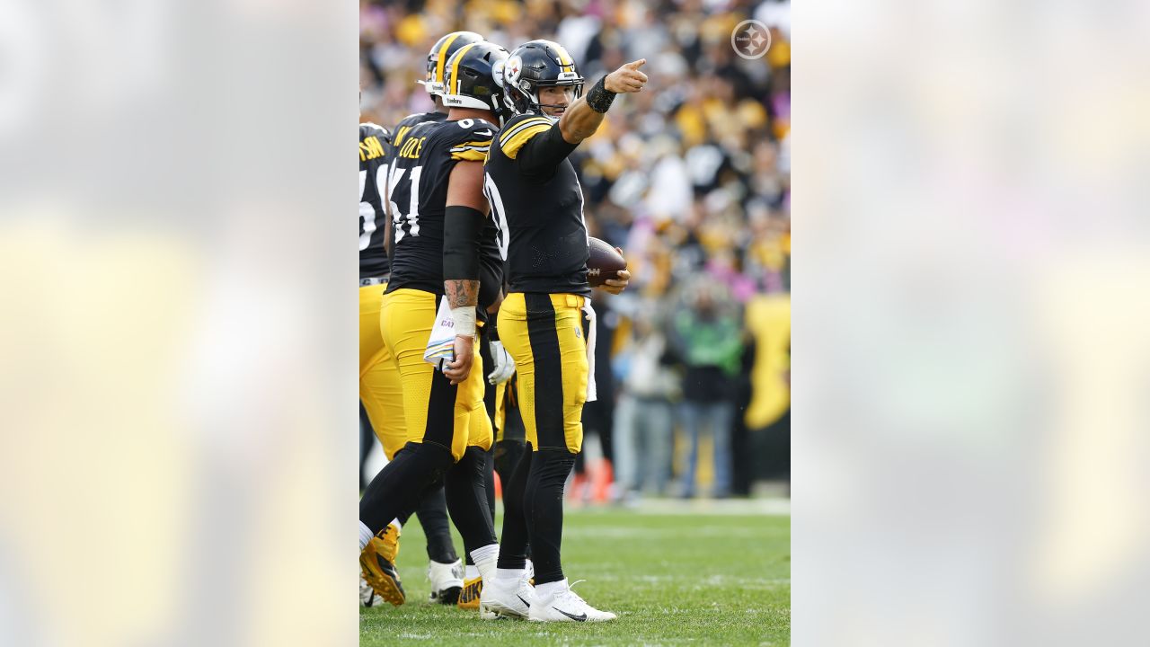 Pittsburgh Steelers 10-16 Miami Dolphins: Tua Tagovailoa leads