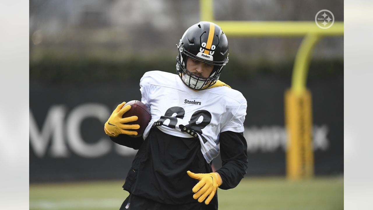 Pat Freiermuth 'Fine,' Steelers Offense a Work in Progress