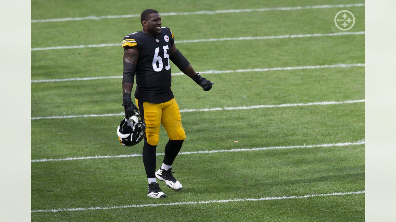 Pittsburgh Steelers offensive tackle Alejandro Villanueva (78) and Jerald  Hawkins (65) battle during an NFL football training camp practice in  Latrobe, Pa., Saturday, July 27, 2019. (AP Photo/Keith Srakocic Stock Photo  - Alamy