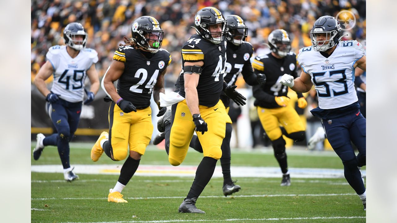 Steelers defeat Titans, 19-13