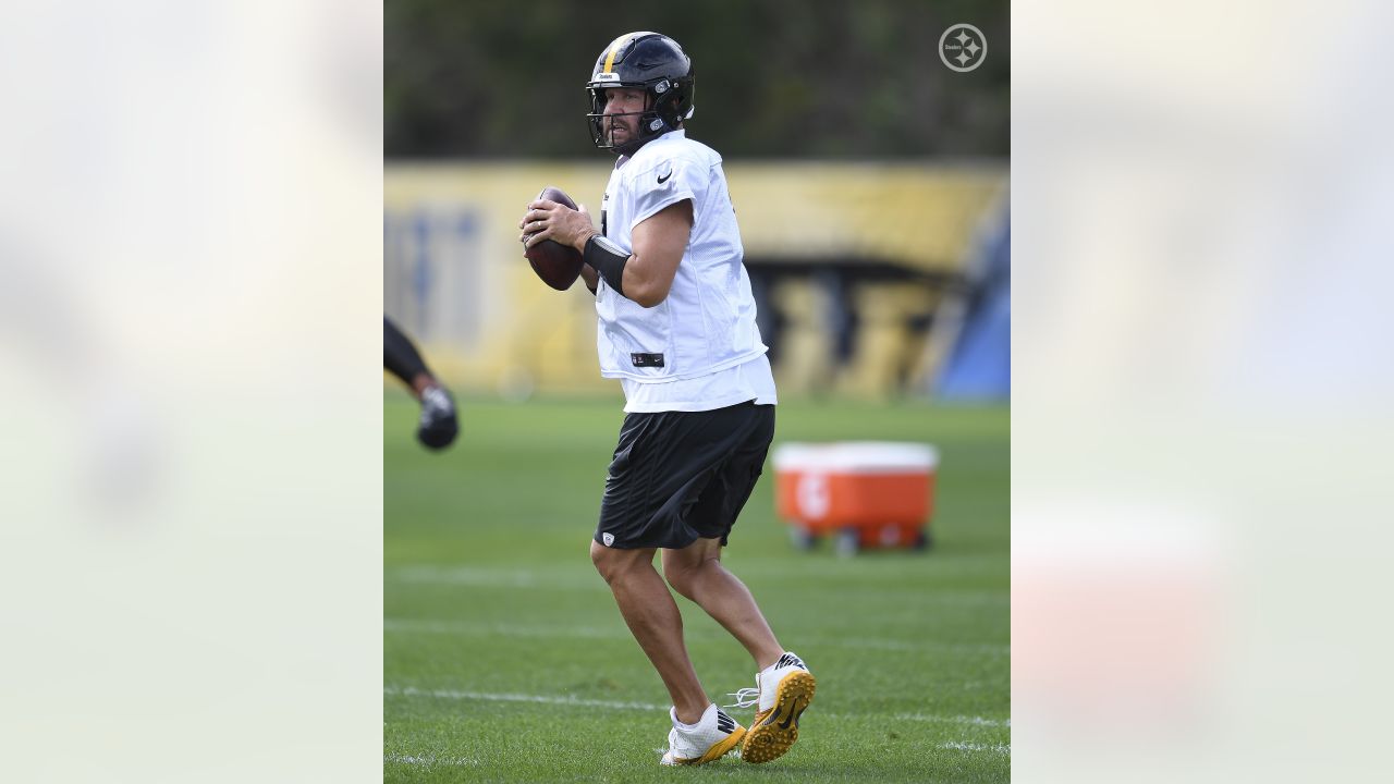 Steelers' Ben Roethlisberger Absolutely Gleeful That Prediction About Dan  Moore Making 1st String Came True