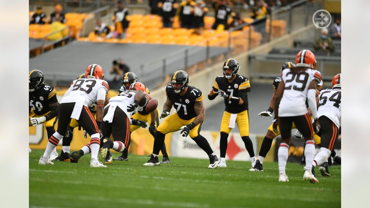 Cleveland Browns trail Pittsburgh Steelers, 7-0, after first quarter at  Heinz Field