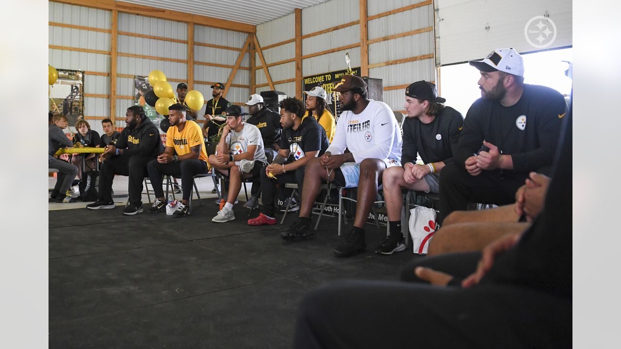 PHOTOS: 2022 Mel Blount Youth Home Rookie Visit