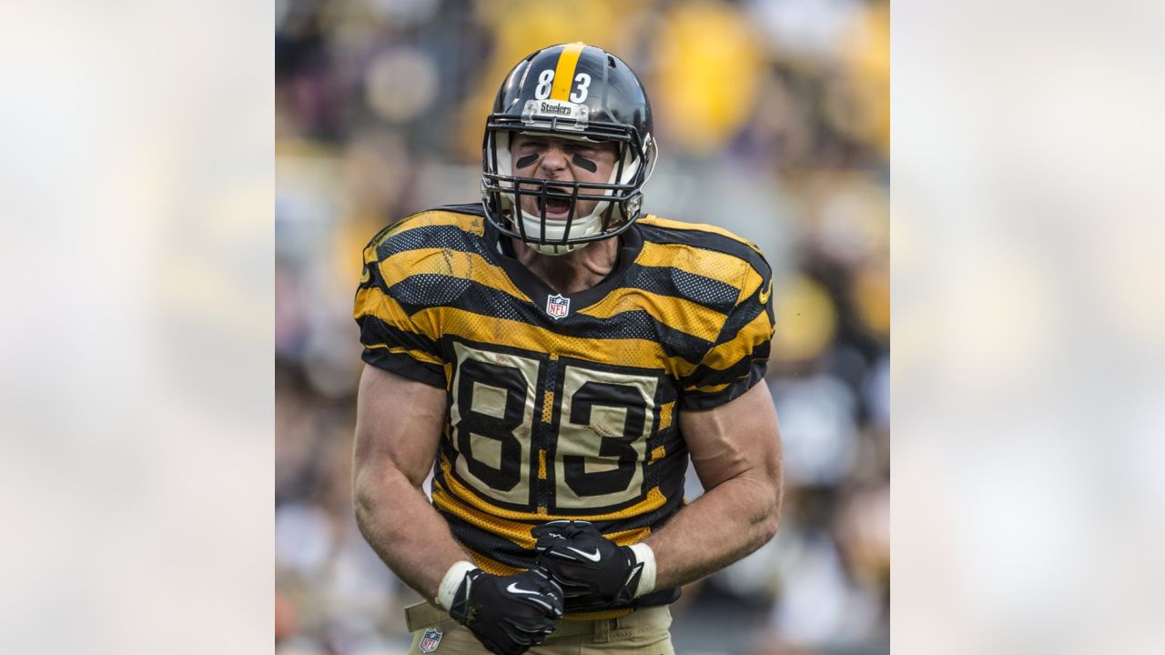 Pittsburgh Steelers' Heath Miller (83) against the Carolina Panthers during  a preseason NFL football game in