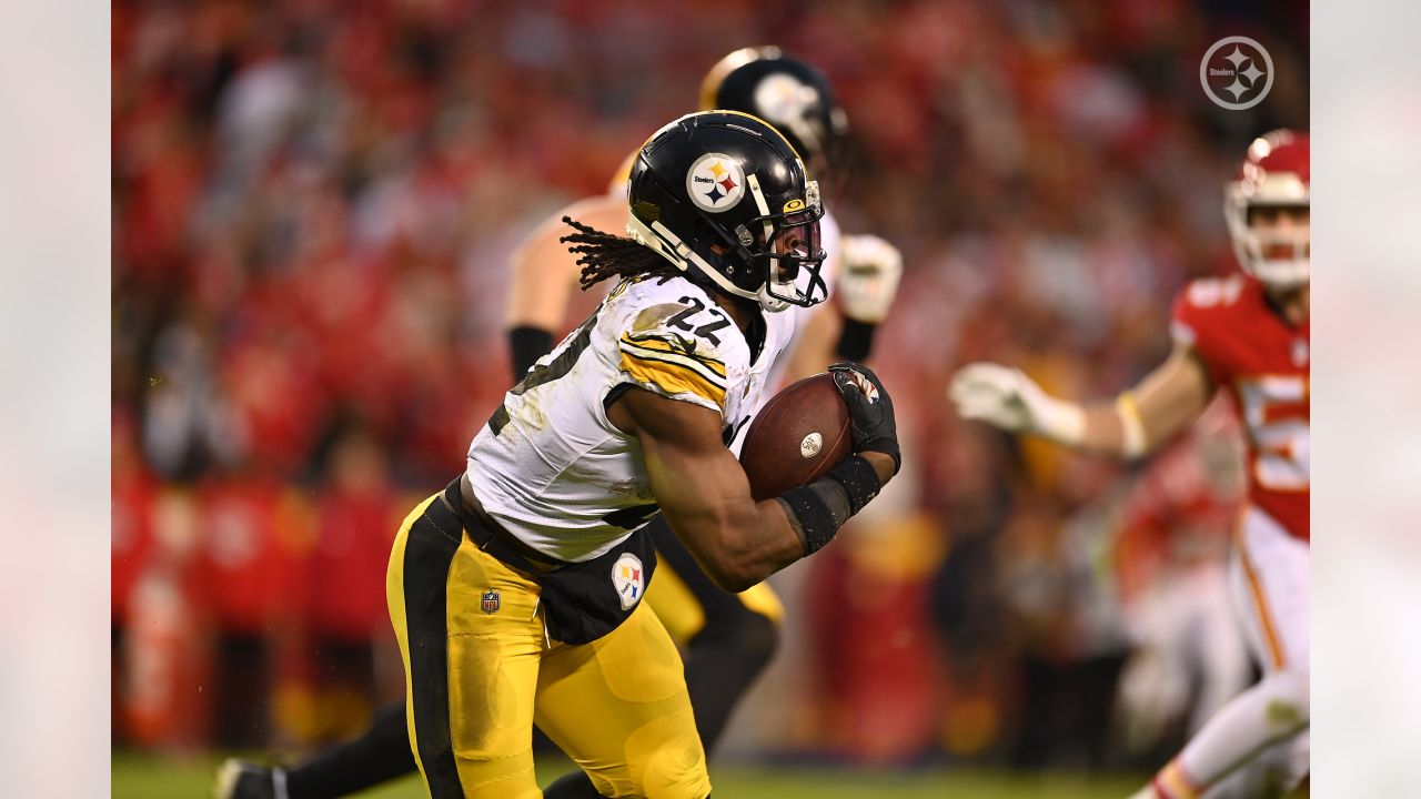 Steelers' Najee Harris joins 1,000-yard club 