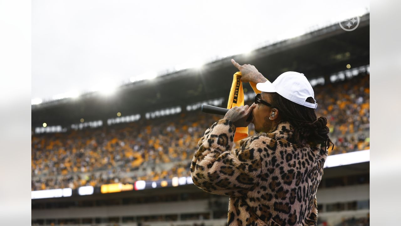 Pittsburgh, Pennsylvania, USA. 11th Dec, 2022. Dec. 11, 2022: Isaiah Likely  #80 during the Pittsburgh Steelers vs Baltimore Ravens in Pittsburgh PA at  Acruisure Stadium. Brook Ward/AMG (Credit Image: © AMG/AMG via