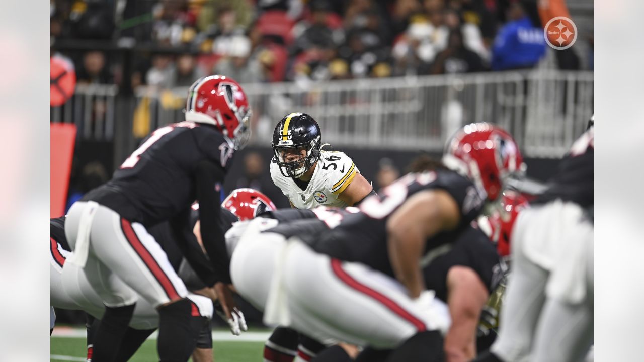 Atlanta Falcons cheerleaders perform during the first half of an NFL  football game against the Pittsburgh Steelers, Sunday, Dec. 4, 2022, in  Atlanta. The Pittsburgh Steelers won 19-16. (AP Photo/Danny Karnik Stock