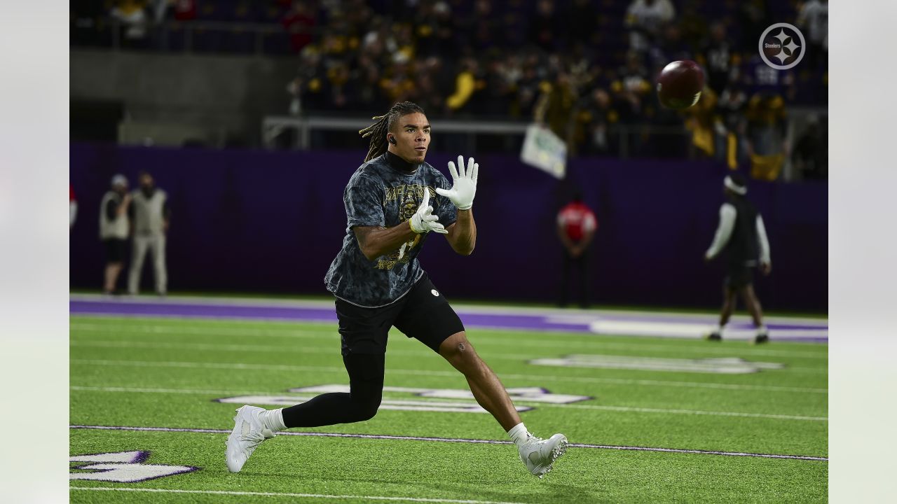 Steelers Receiver Diontae Johnson Honors Dwayne Haskins With Tattoo