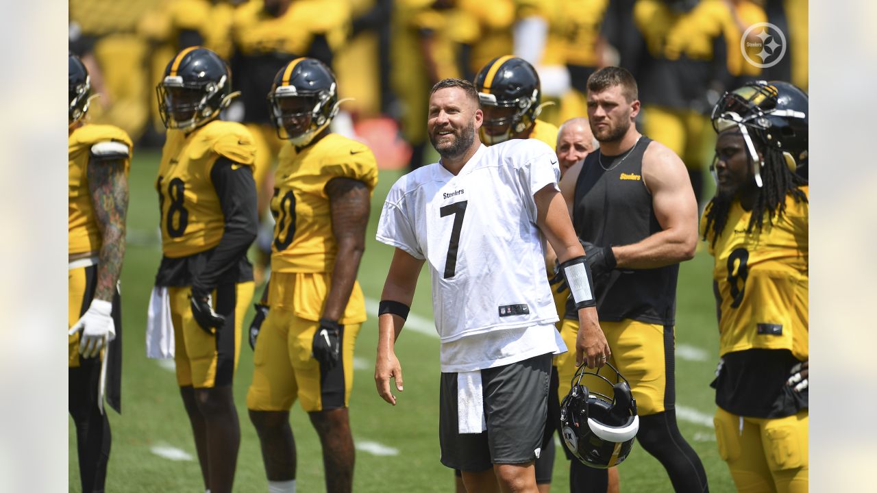 Steelers camp observations: Mike Tomlin looks to 'harden' his players with  a grueling weekend schedule