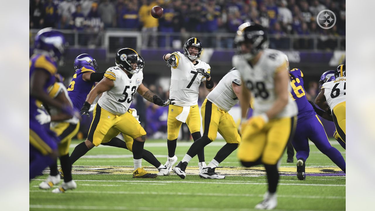 Steelers fall to Vikings, 36-28