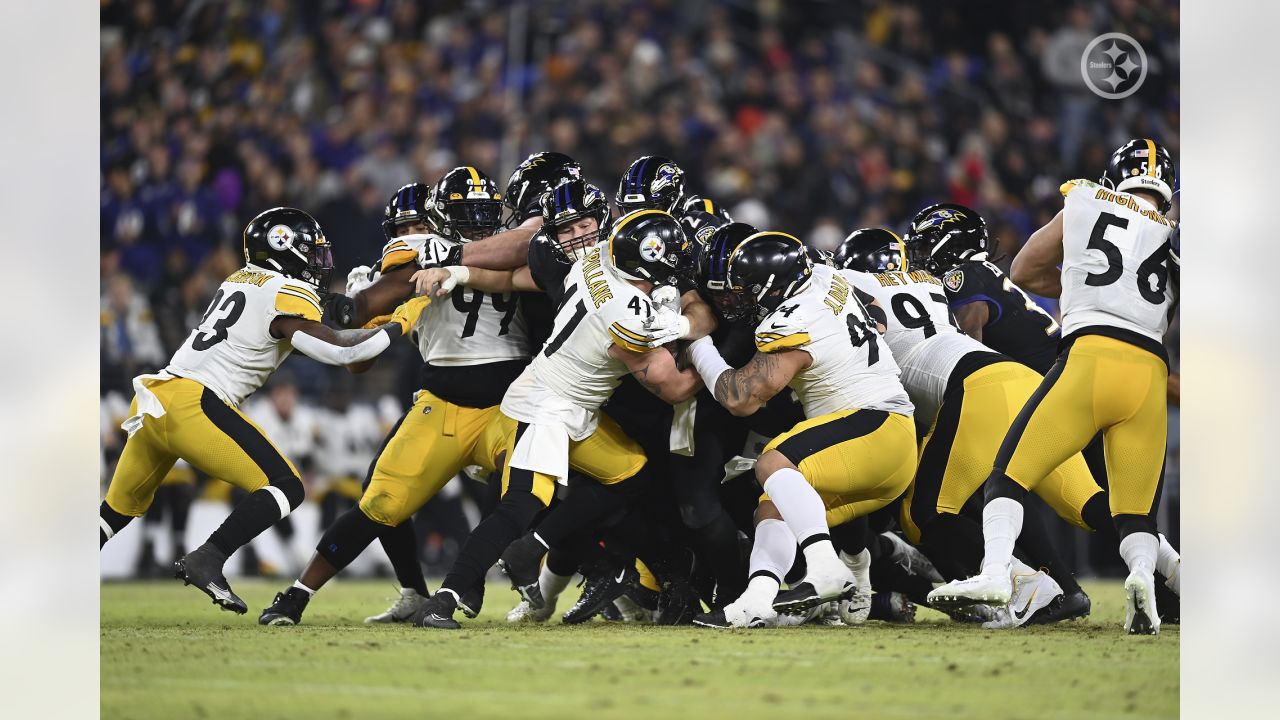 In Dramatic Fashion, Steelers Beat Ravens 16-13 And Stay In Playoff Hunt -  Steelers Depot