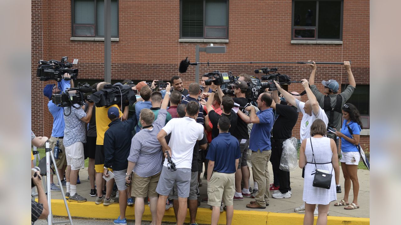 Greeting all the #Browns players before training camp #fyp #reels