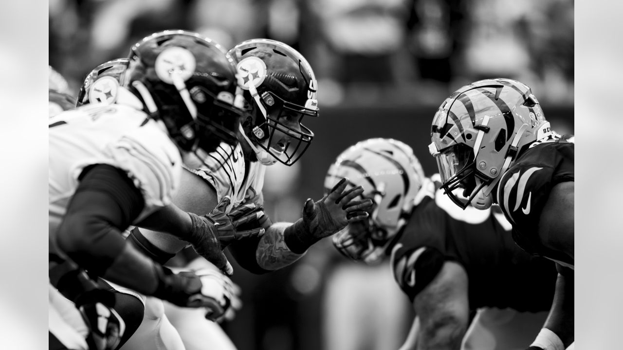 The @bengals are rocking these all-white beauties on MNF