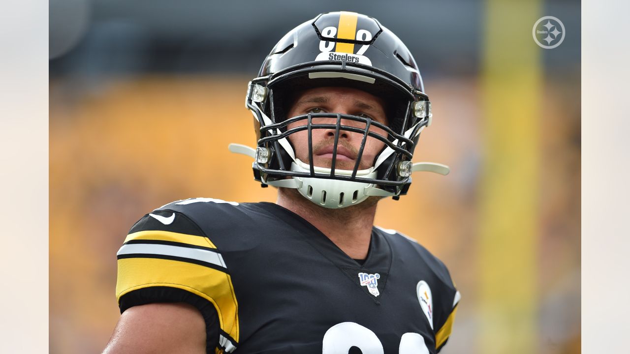 TE Vance McDonald retires, saving Pittsburgh Steelers $5.2 million against  salary cap - ESPN